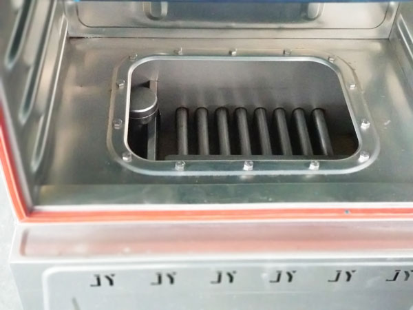 Khoang nước và hệ thống ống gia nhiệt trên tủ nấu cơm 6 khay gas điện TCGD-6